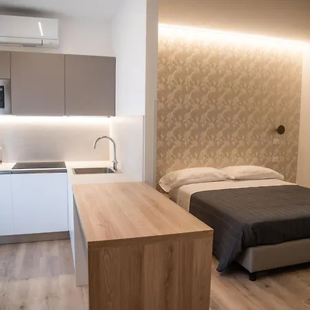 Essenza Aparthotel 3*