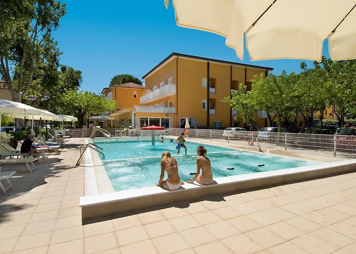 Essenza Apartmanhotel 3*