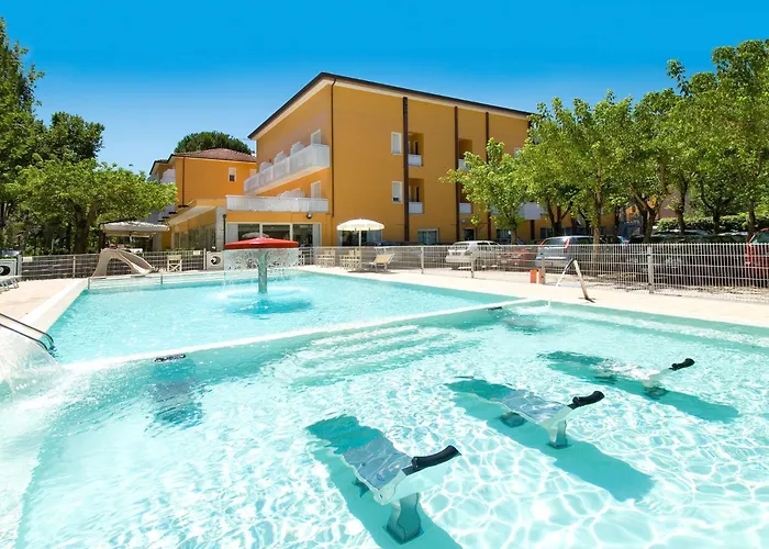 Essenza Apartmanhotel 3*